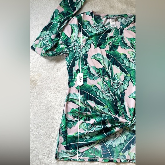 Tommy Bahama Breezy Palms Rash Guard Top Size M Green Pink TSW90619C - Picture 8 of 14